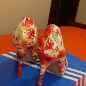 Women beautiful heels size 8